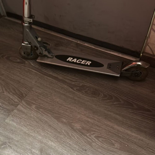Razor A125 foldable kids scooter used