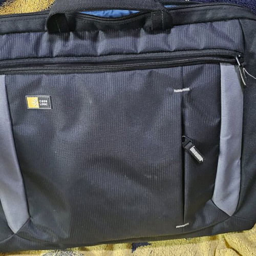 Case Logic Laptop Bag like new, black and gray, fits up to 15.6 inches