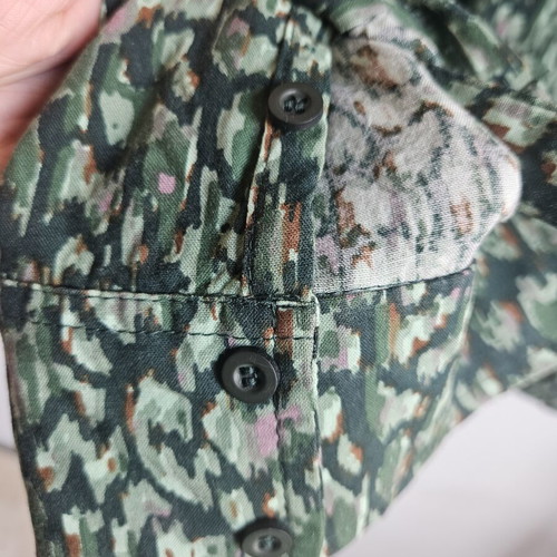 Green Abstract Print Button-Up Shirt, Women's Size L