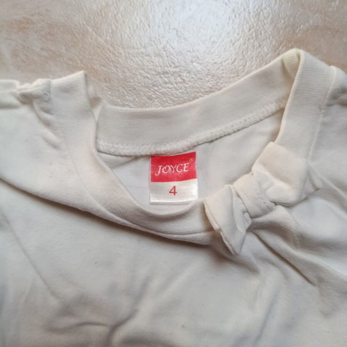 Joyce children's t-shirt like new, size 4 years, white and red