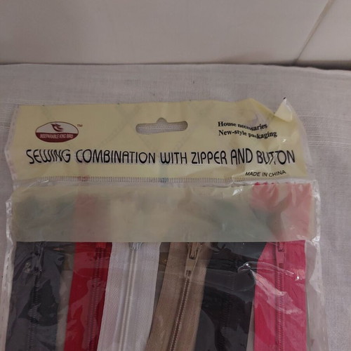 Zippers in 6 different colors 20cm pack of 6 new