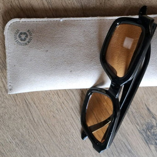 Meller sunglasses like new with yellow lens and black frame