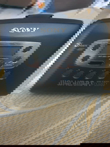 Sony Walkman WM-FX221