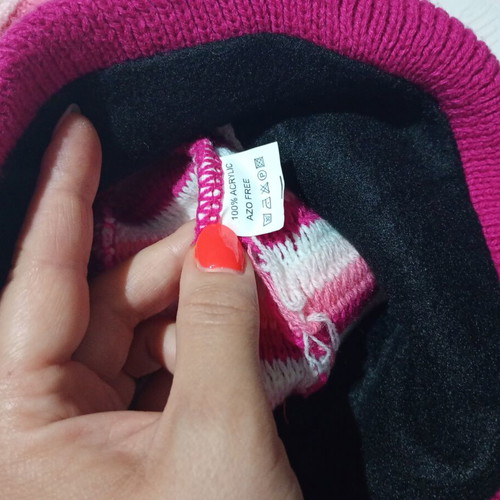Hat like new, size M, white and pink