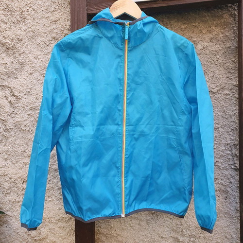 Vintage waterproof jacket like new, blue
