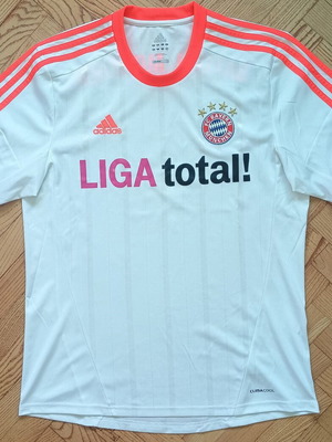 Фланелка Bayern Munich 12/13 употребявана, размер L