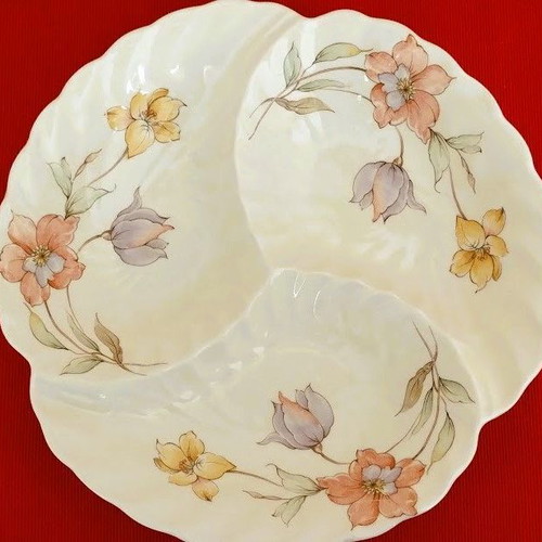 Ceramic three-section serving plate new with floral design