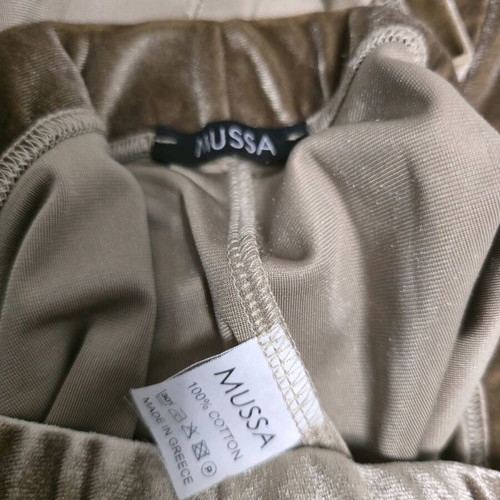 MUSSA crop top and flared pants set like new, beige