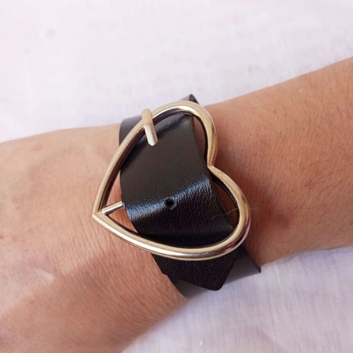 Unisex Bracelet with Metal Heart and Adjustable Length New