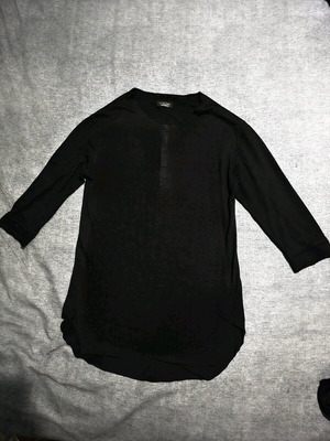 Zara Henley-style asymmetrical T-shirt like new, size M, black