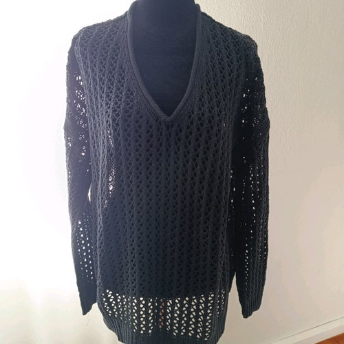 Amisu knitted mesh sweater like new, size Large-XLarge, black