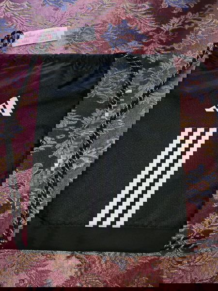 Adidas τσαντα πουγκί