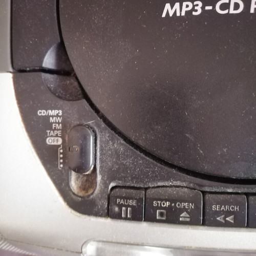 Philips Stereo System with CD and Cassette like new, silver