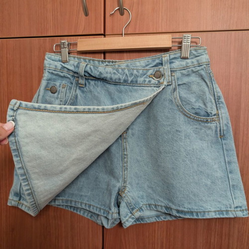 Pink Woman jean shorts-skirt used, size 38, like new