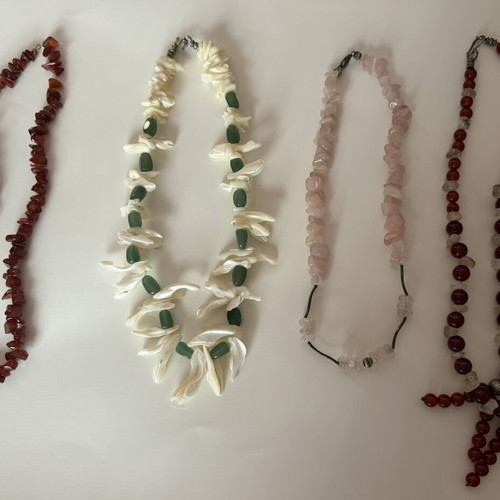Necklace with semi-precious stones used, multicolor
