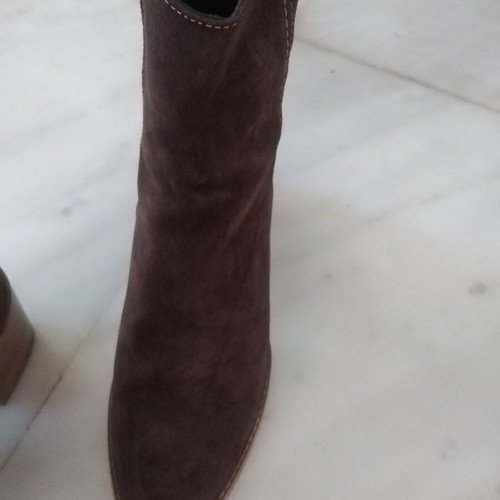Women's suede boots brown color new, size 39