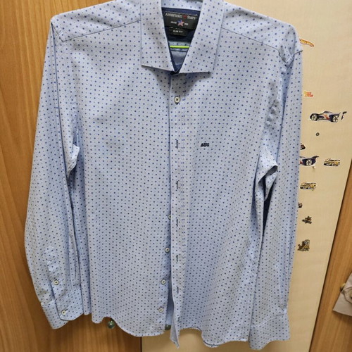 American Stars men's shirt medium like new, blue turquoise