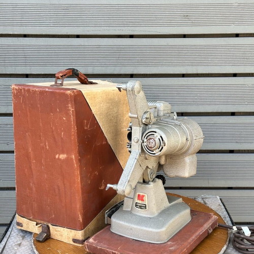 American Keystone 8mm 109D film projector used