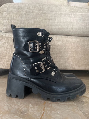 Migato women's black ankle boots with chunky heel like new, size 37