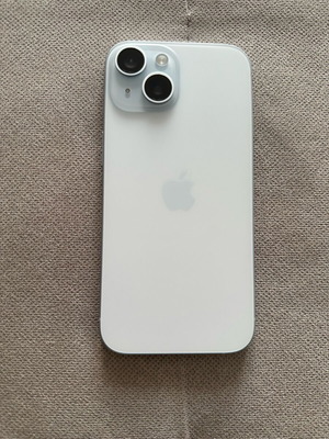 Apple iPhone 15 употребяван, син, 128GB