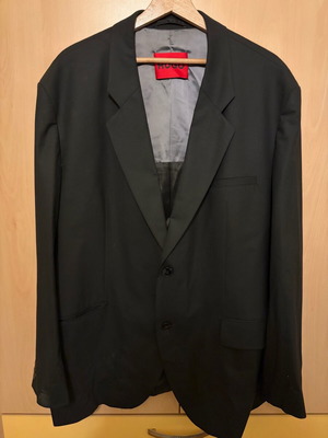 Hugo Boss men's jacket black like new, size 54