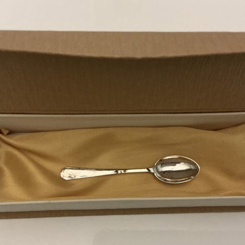 Vintage silver spoon 800 grade collectible