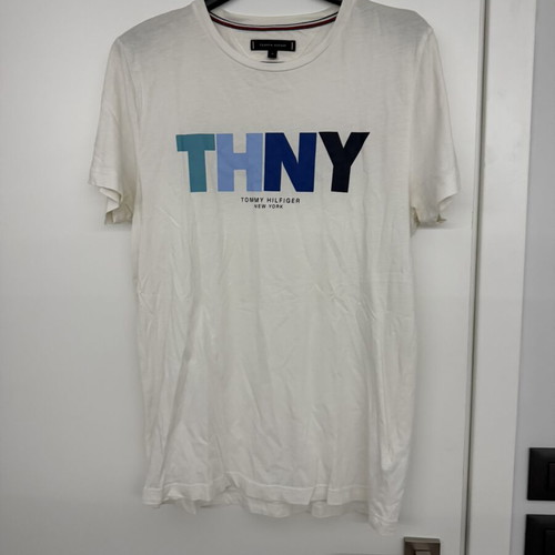 Tommy Hilfiger t shirt used, size M, white