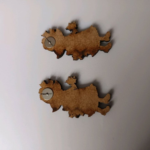 Sarah Kay wooden earrings new, blue
