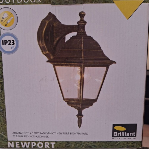 Newport Brilliant outdoor lamp, metal with bronze aged paint