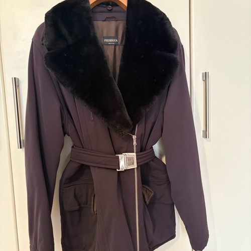Federica jacket used with lining and fur collar, size L