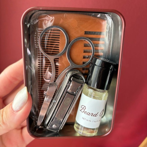 Gentleman’s Beard Kit grooming set for beard new