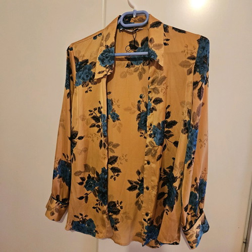 Πουκάμισο Zara floral σαν καινούργιο, μέγεθος XS, κίτρινο με μπλε σχέδιο