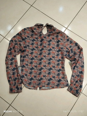 Floral shirt Funky Buddha size small like new