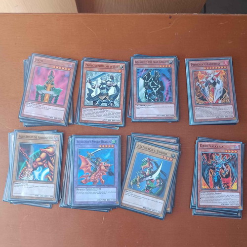 Yu-Gi-Oh! Cards Exodia and Red-Eyes -  22,00 - Vendora.cy