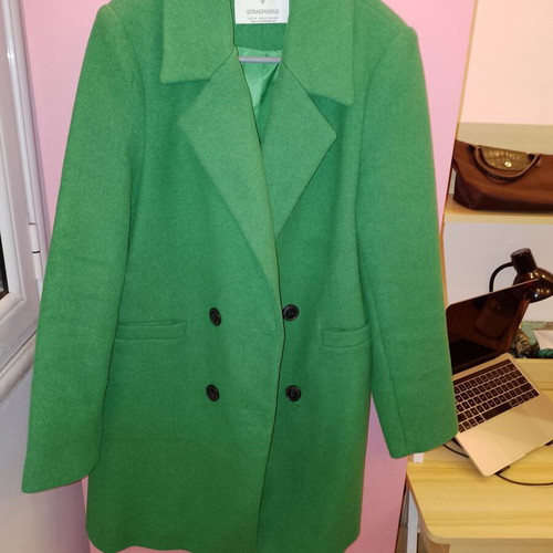 Stradivarius green coat like new