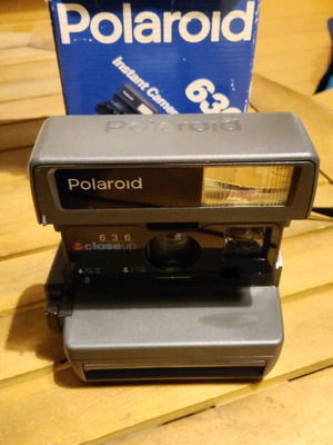 Polaroid 636 Close Up camera used