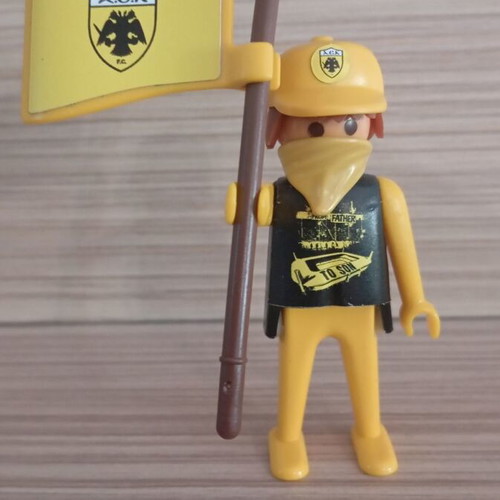 Playmobil AEK Fan Figure like new with team flag