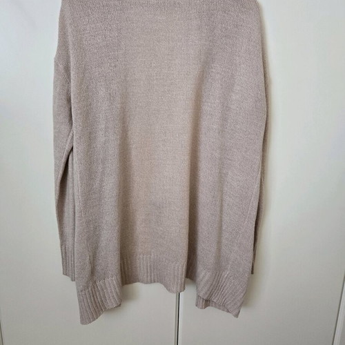 H&M cardigan like new, size medium, pink