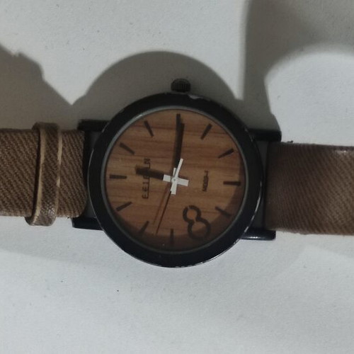 Wristwatch used, brown unisex