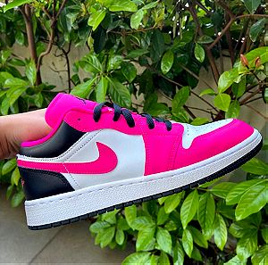 Nike air Jordan 1 hot pink