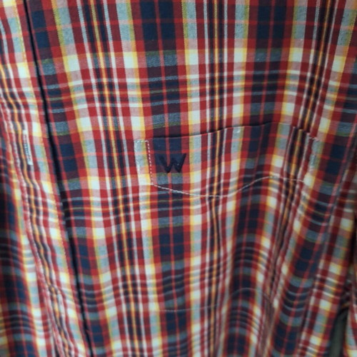 Wrangler men's plaid shirt size Large like new