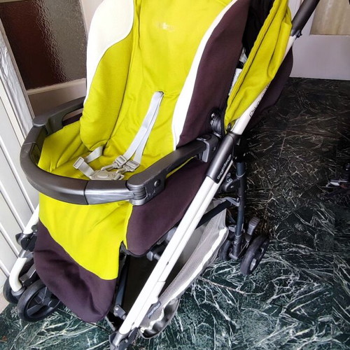 Peg Perego Pliko stroller like new, lightweight and practical