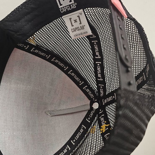Handmade painted hat Capslab custom design, new, black and pink