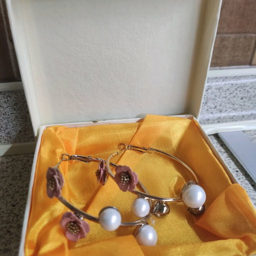 Hoop earrings gold color with faux pearls and pink flowers like new