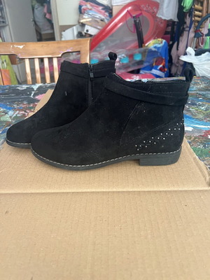 Ankle boots size 40 black new