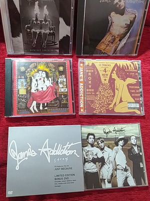 Jane's Addiction 5 CD set like new, rock genre