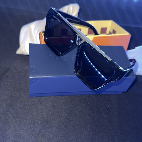 LV black sunglasses