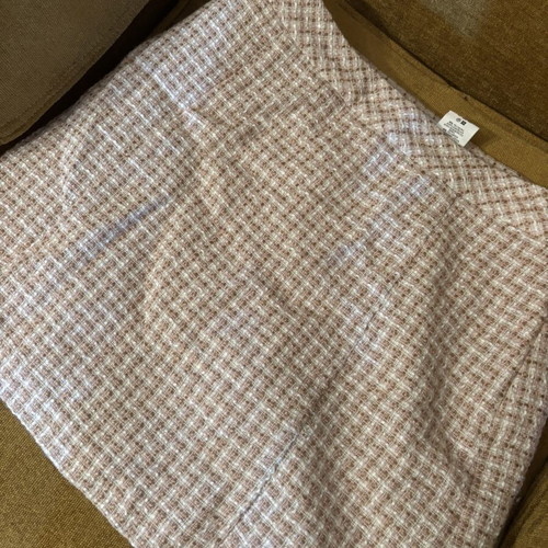 Knitted skirt like new, white pink brown shades, size S