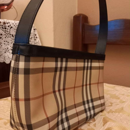 Burberry Nova Check shoulder bag like new, vintage design