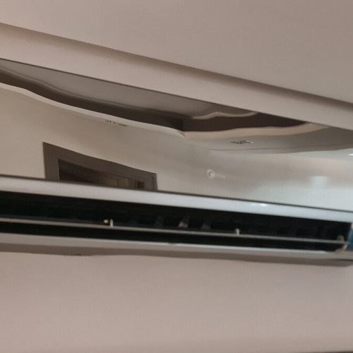 Midea Mirror 18.000 BTU air conditioner used, no inverter